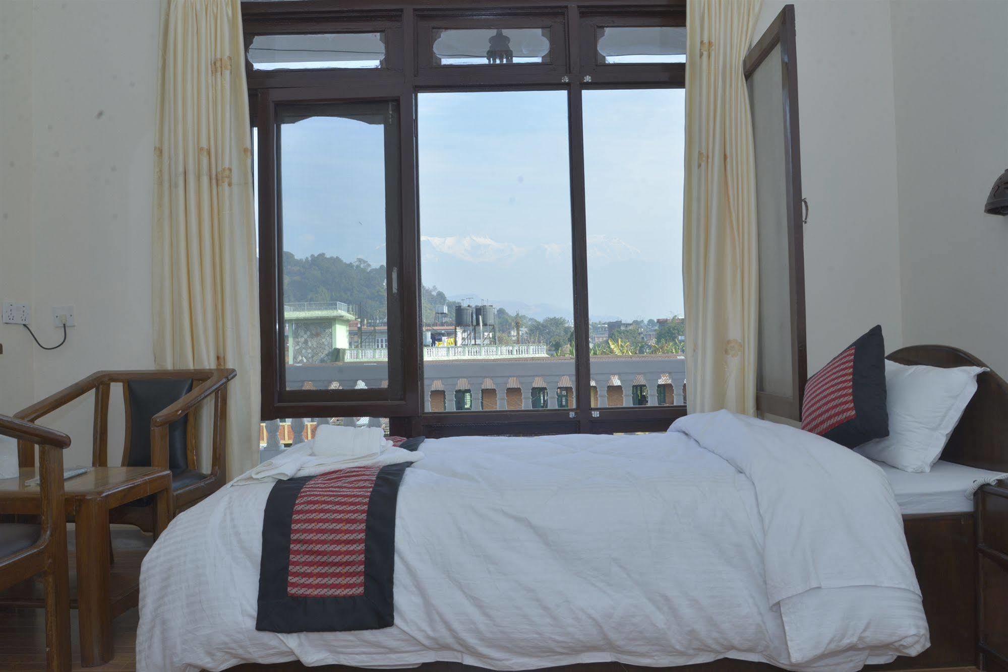 Hotel Dream Pokhara Extérieur photo