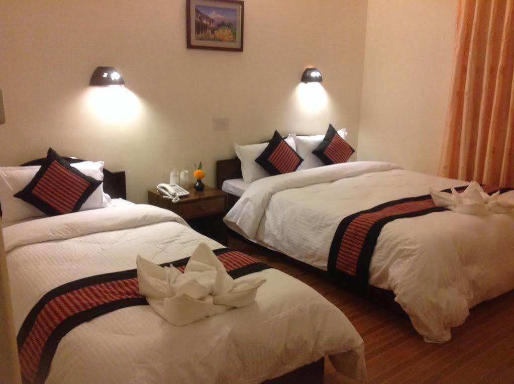 Hotel Dream Pokhara Extérieur photo